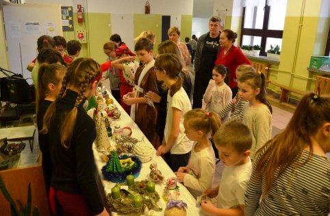 Kiermasz ozdób światecznych