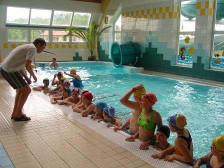 Wyjazdy uczniów na pływalnię w Leżajsku