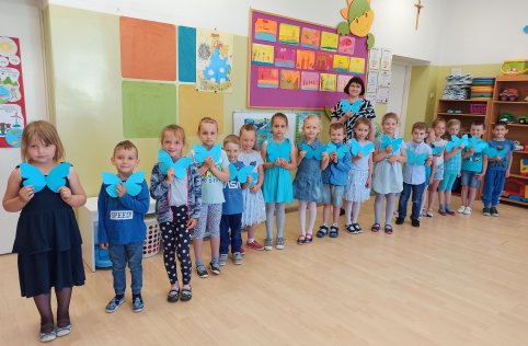 #challengeniebieskiemotyle2021