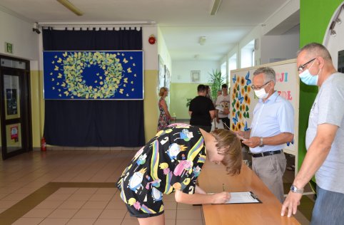 Wręczenie zaświadczeń z egzaminu ósmoklasisty