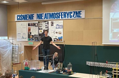 Wycieczka do Lublina na pokazy z fizyki