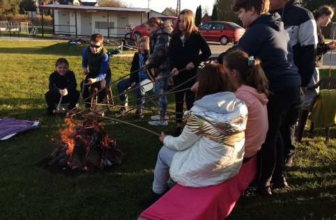 Ognisko z okazji Dnia Chłopaka 