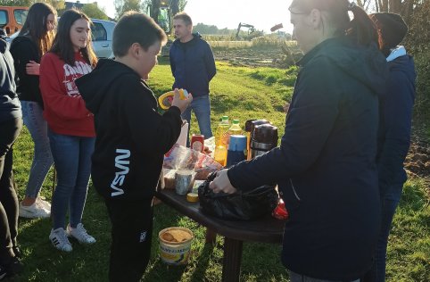 Ognisko z okazji Dnia Chłopaka 