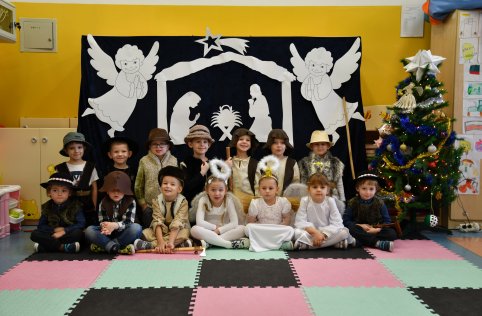 Przedszkolaki kolędują