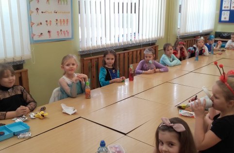 Zabawa karnawałowa u zerówiaków