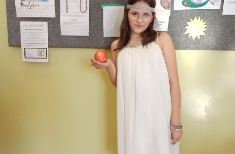 Bogowie greccy w klasie V