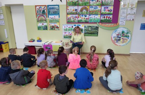 Spotkanie czytelnicze w zerówce