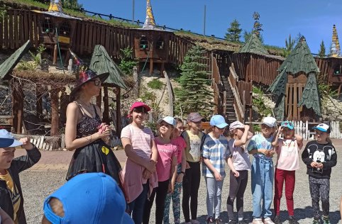 Wycieczka szkolna do Bałtowa