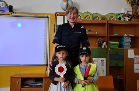 Spotkanie przedszkolaków z policjantką
