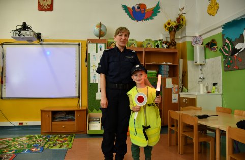 Spotkanie przedszkolaków z policjantką