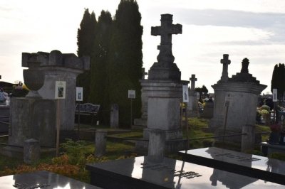 Kwesta na cmentarzu