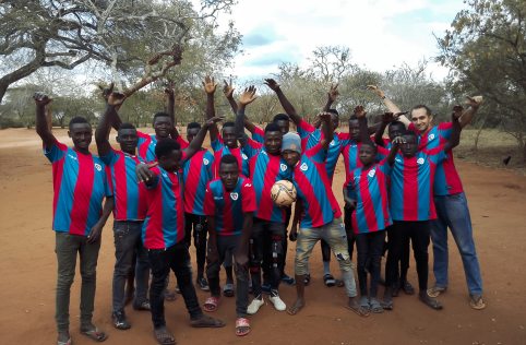 Akcja społeczna "Piłki dla Afryki"
