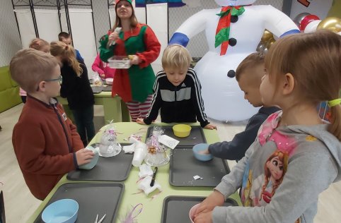 Wycieczka zerówki do BCK