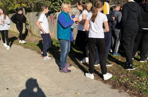 Sprzątanie cmentarza w Szarajówce - październik 2022