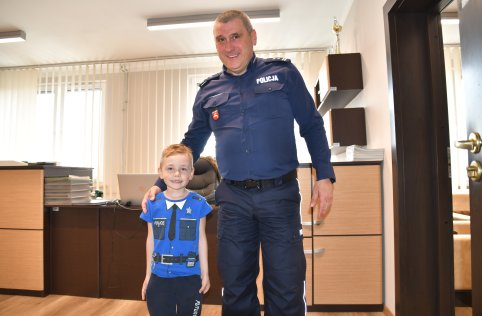 Przedszkole z wizytą na policji
