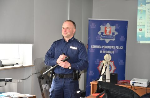 Przedszkole z wizytą na policji