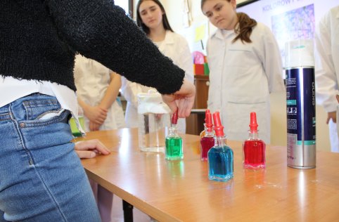 Pokazy fizyczne i chemiczne w naszej szkole