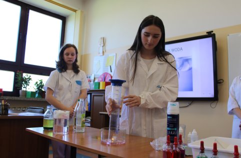 Pokazy fizyczne i chemiczne w naszej szkole