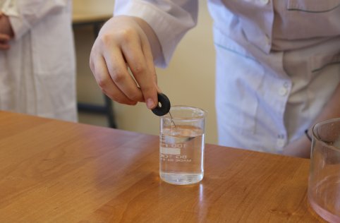 Pokazy fizyczne i chemiczne w naszej szkole