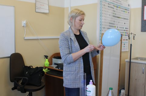 Pokazy fizyczne i chemiczne w naszej szkole