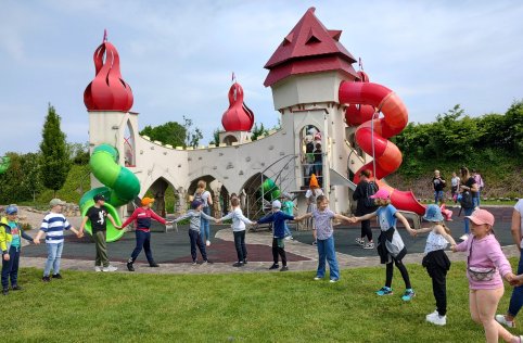 Wycieczka klas I-III do Magicznych Ogrodów