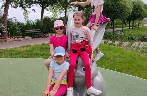 Wycieczka klas I-III do Magicznych Ogrodów