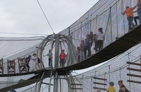 Wycieczka klas I-III do Magicznych Ogrodów