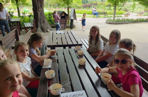 Wycieczka klas I-III do Magicznych Ogrodów