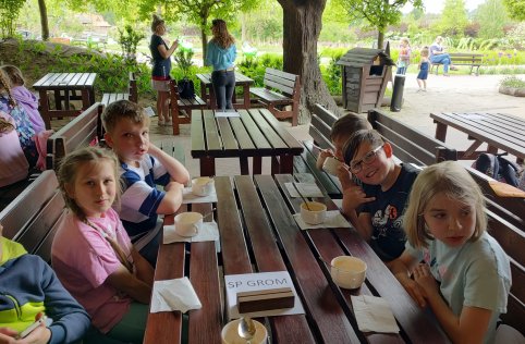 Wycieczka klas I-III do Magicznych Ogrodów