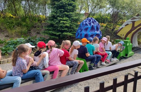 Wycieczka klas I-III do Magicznych Ogrodów