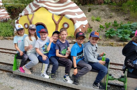 Wycieczka klas I-III do Magicznych Ogrodów