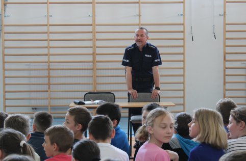 Spotkanie prewencyjne z przedstawicielami policji 