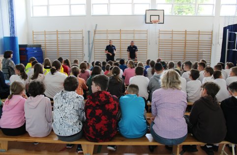 Spotkanie prewencyjne z przedstawicielami policji 