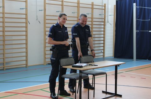 Spotkanie prewencyjne z przedstawicielami policji 