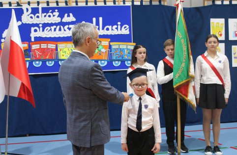 Ślubowanie i pasowanie na ucznia