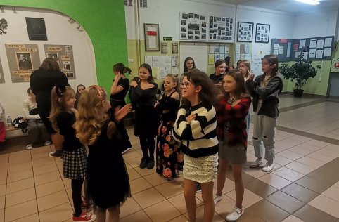 Andrzejki w klasach IV-VIII