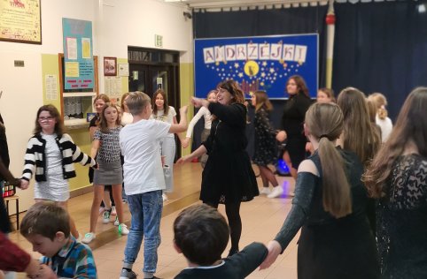 Andrzejki w klasach IV-VIII