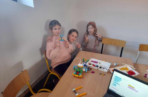 Zajęcia z robotyki - grudzień 2023