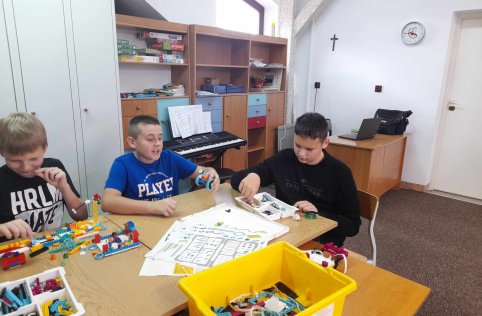 Zajęcia z robotyki - grudzień 2023