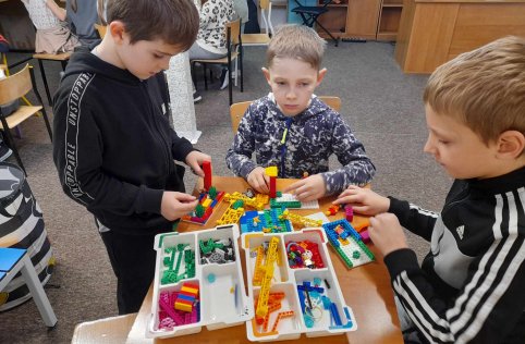 Zajęcia z robotyki - grudzień 2023