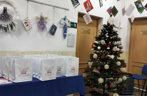 Wyróżnienie w konkursie na kartkę bożonarodzeniową