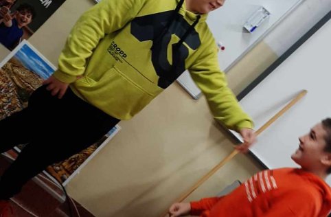 Godzina dla młodych głów