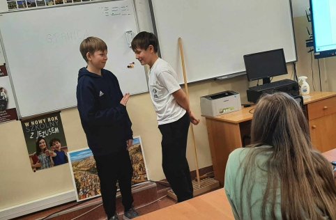 Godzina dla młodych głów