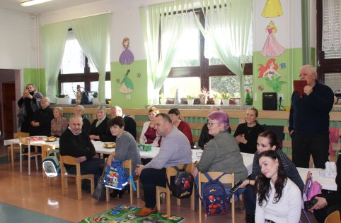 Oddziały przedszkolne świętują Dzień Babci i Dziadka