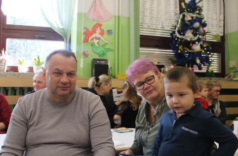 Oddziały przedszkolne świętują Dzień Babci i Dziadka