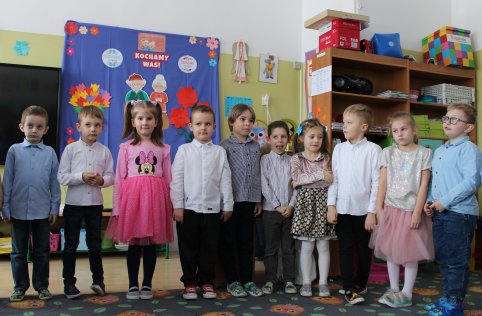 Oddziały przedszkolne świętują Dzień Babci i Dziadka