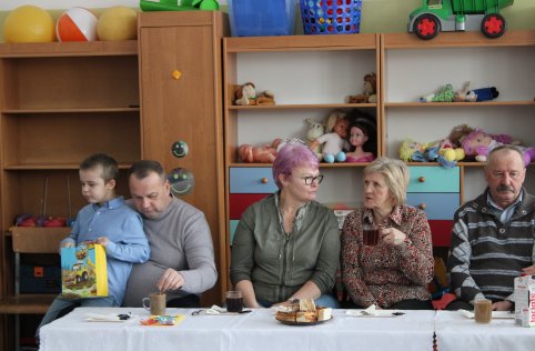 Oddziały przedszkolne świętują Dzień Babci i Dziadka