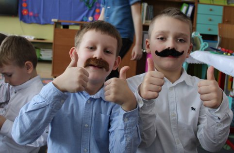 Oddziały przedszkolne świętują Dzień Babci i Dziadka