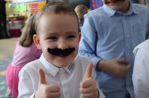 Oddziały przedszkolne świętują Dzień Babci i Dziadka