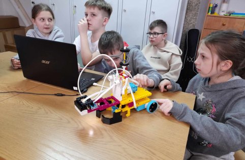 Zajęcia z robotyki - luty 2024